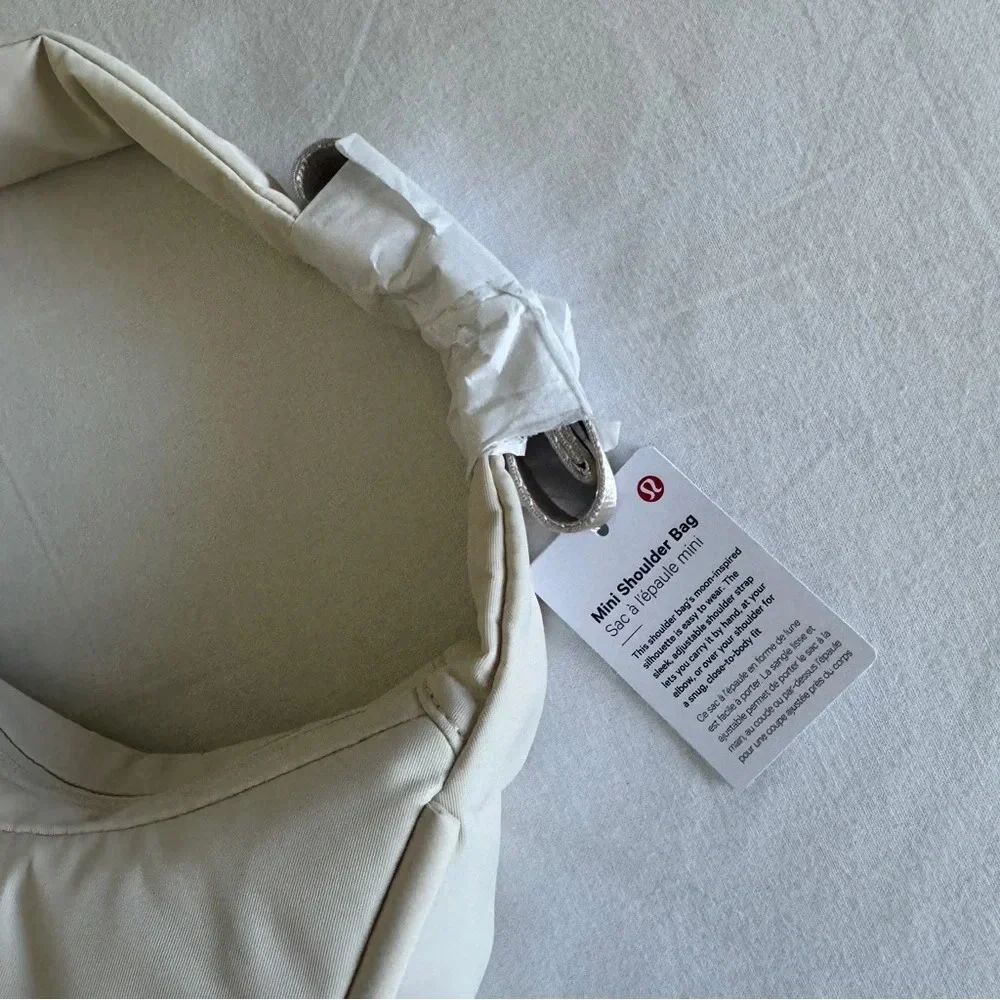 🆕 Lululemon OG Mini Shoulder Bag 4L (now called City Essentials) White Opal